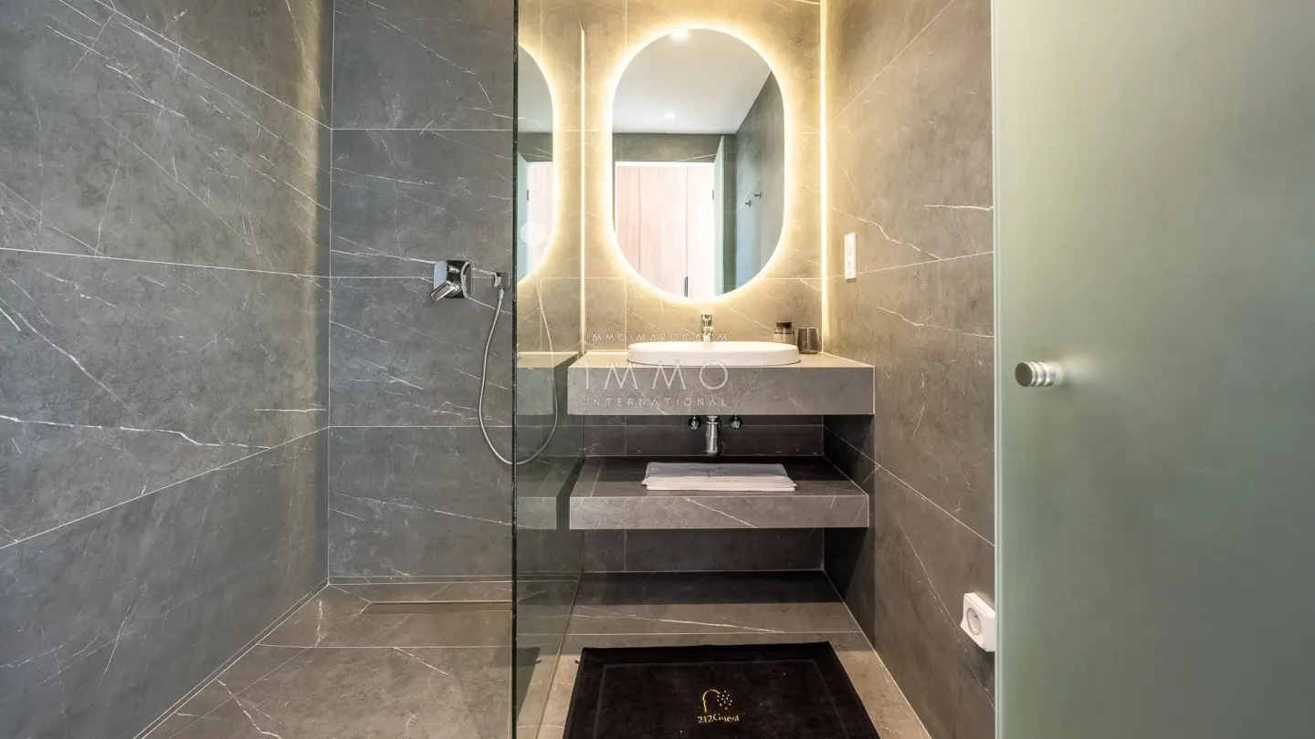 Villa à vendre route de l'ourika – 5 suites – 420 m² – terrain 1 000 m² – réception 130 m² – résidence sécurisée