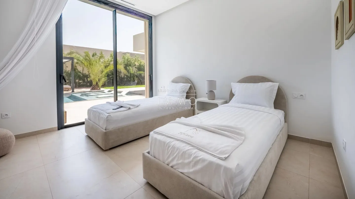 Villa à vendre route de l'ourika – 5 suites – 420 m² – terrain 1 000 m² – réception 130 m² – résidence sécurisée