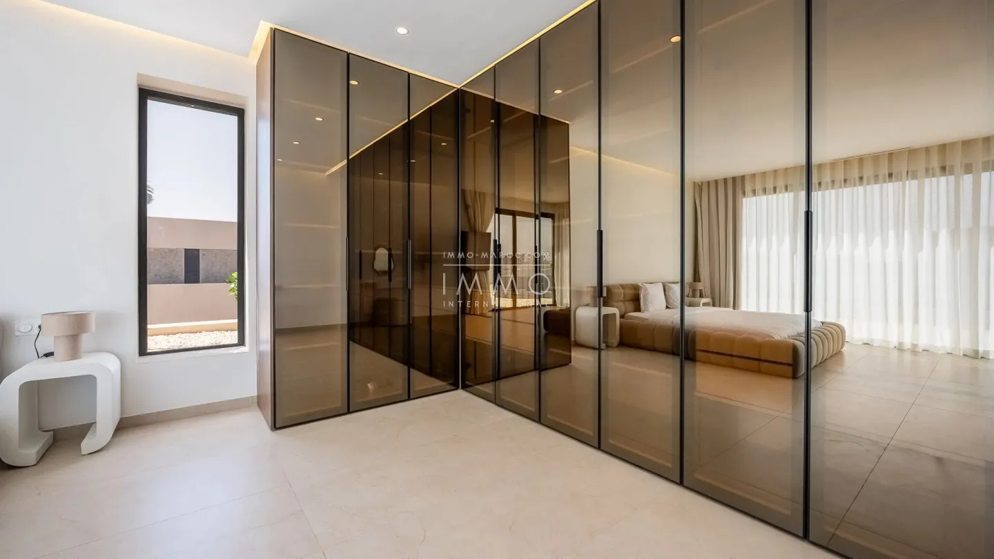 Villa à vendre route de l'ourika – 5 suites – 420 m² – terrain 1 000 m² – réception 130 m² – résidence sécurisée