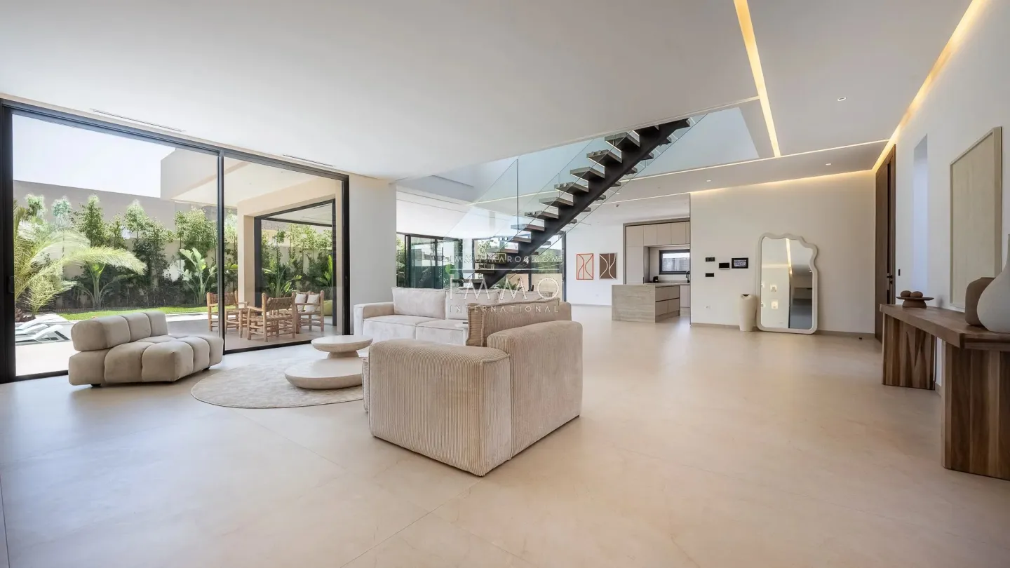 Villa à vendre route de l'ourika – 5 suites – 420 m² – terrain 1 000 m² – réception 130 m² – résidence sécurisée