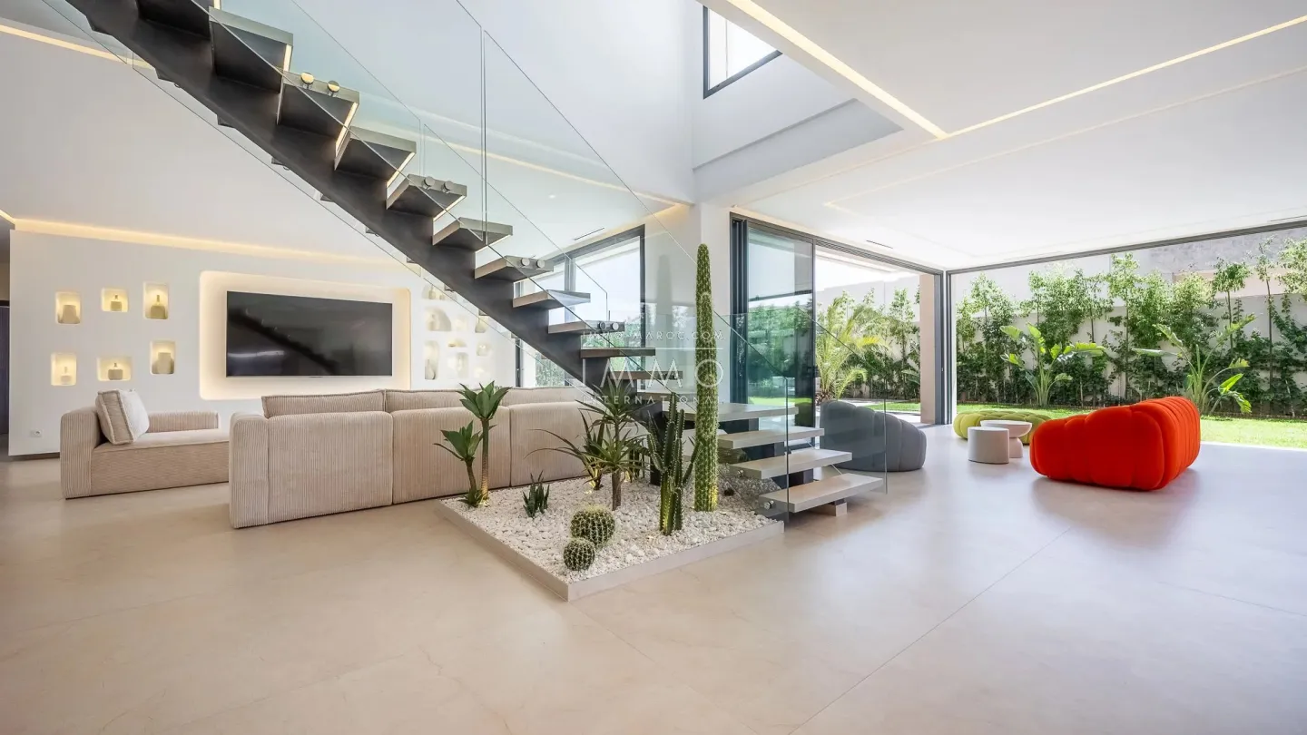 Villa à vendre route de l'ourika – 5 suites – 420 m² – terrain 1 000 m² – réception 130 m² – résidence sécurisée