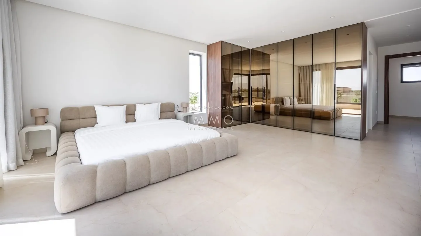 Villa à vendre route de l'ourika – 5 suites – 420 m² – terrain 1 000 m² – réception 130 m² – résidence sécurisée