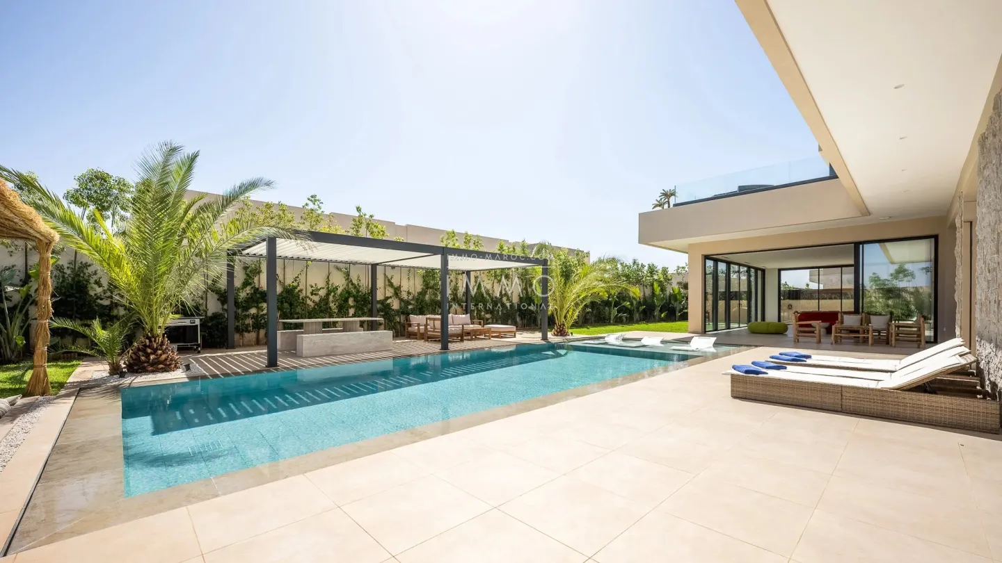 Villa à vendre route de l'ourika – 5 suites – 420 m² – terrain 1 000 m² – réception 130 m² – résidence sécurisée