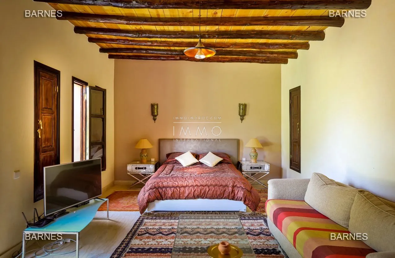 Palais de style arabo-andalou au coeur de la palmeraie