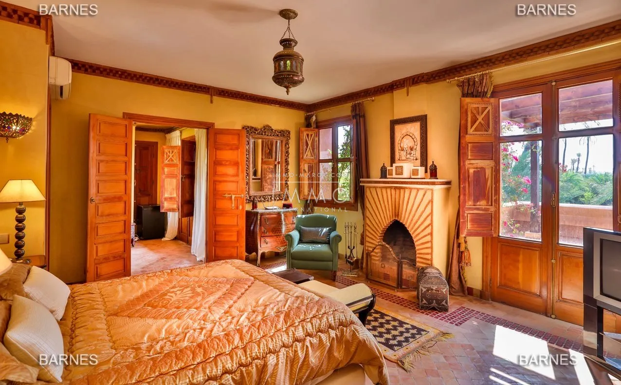 Palais de style arabo-andalou au coeur de la palmeraie