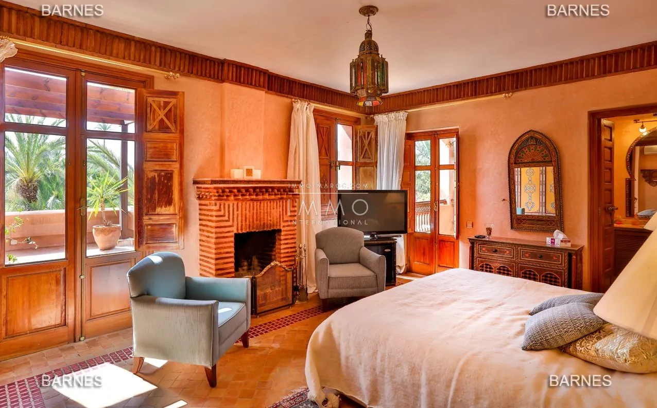 Palais de style arabo-andalou au coeur de la palmeraie