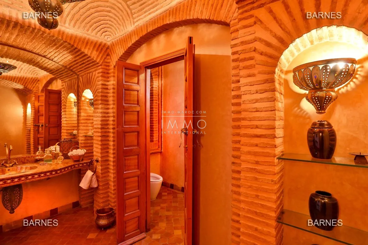 Palais de style arabo-andalou au coeur de la palmeraie