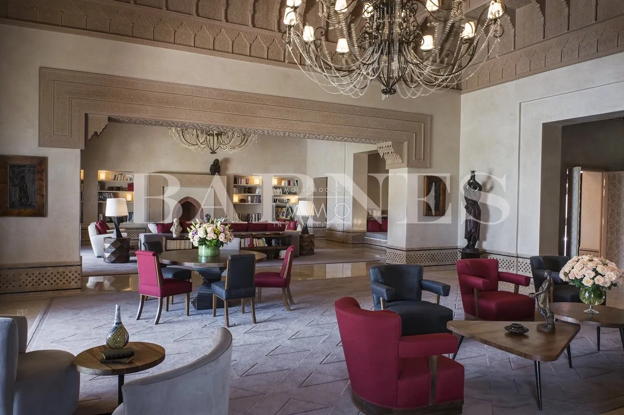 Palais oriental à vendre palmeraie marrakech