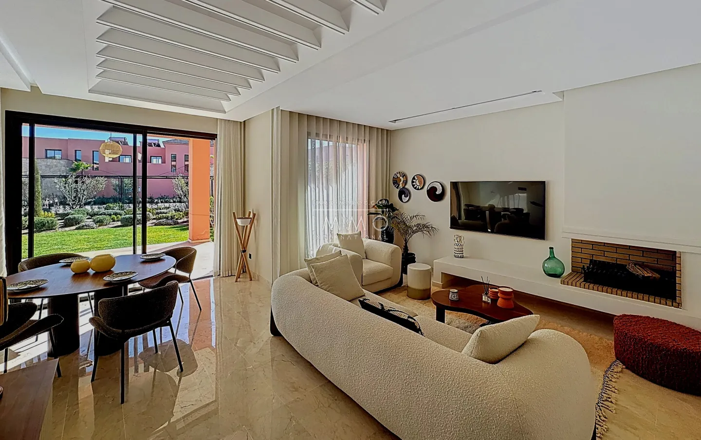 Duplex neuf en palmeraie – architecture contemporaine & vue atlas – piscine lagon