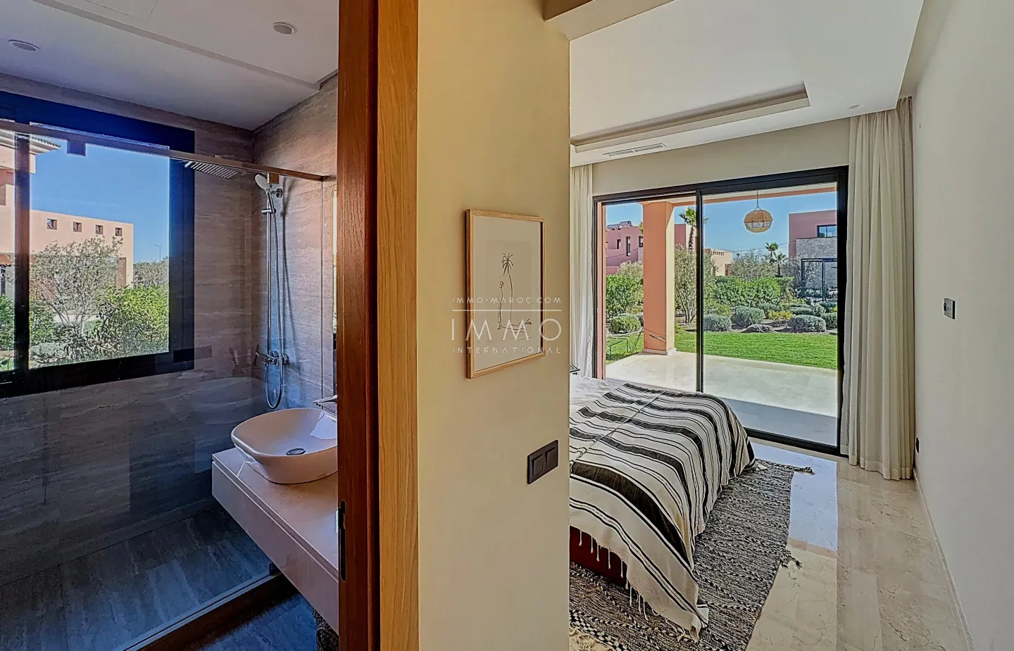 Duplex neuf en palmeraie – architecture contemporaine & vue atlas – piscine lagon