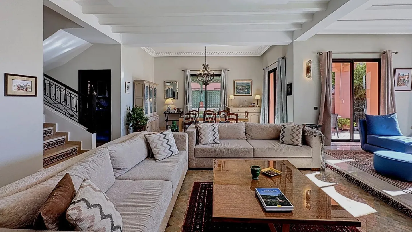 Villa à vendre golfs – 4 chambres – 319 m² – terrain 423 m²  – terrasse rooftop vue atlas