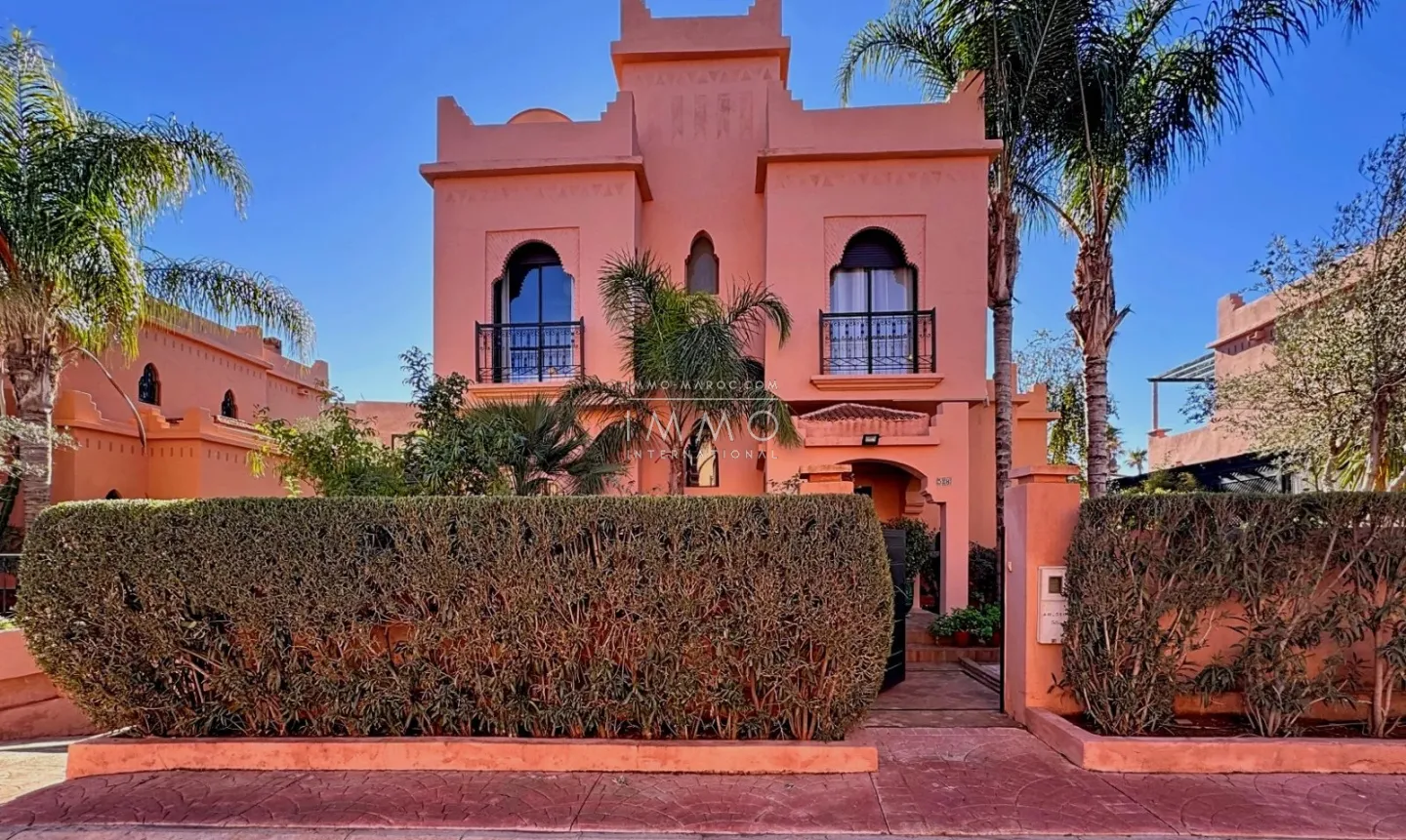 Villa à vendre golfs – 4 chambres – 319 m² – terrain 423 m²  – terrasse rooftop vue atlas