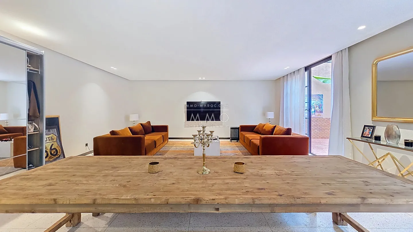 Villa à vendre golf noria – 4 chambres – 550 m² – terrain 980 m² – sous-sol aménagé – piscine chauffée