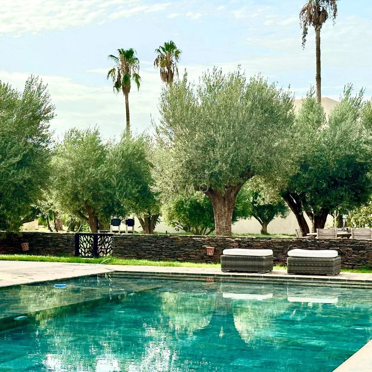 Villa à vendre golf amelkis – 5 suites – 784 m² – terrain 1 112 m² – 1ère ligne golf – hammam