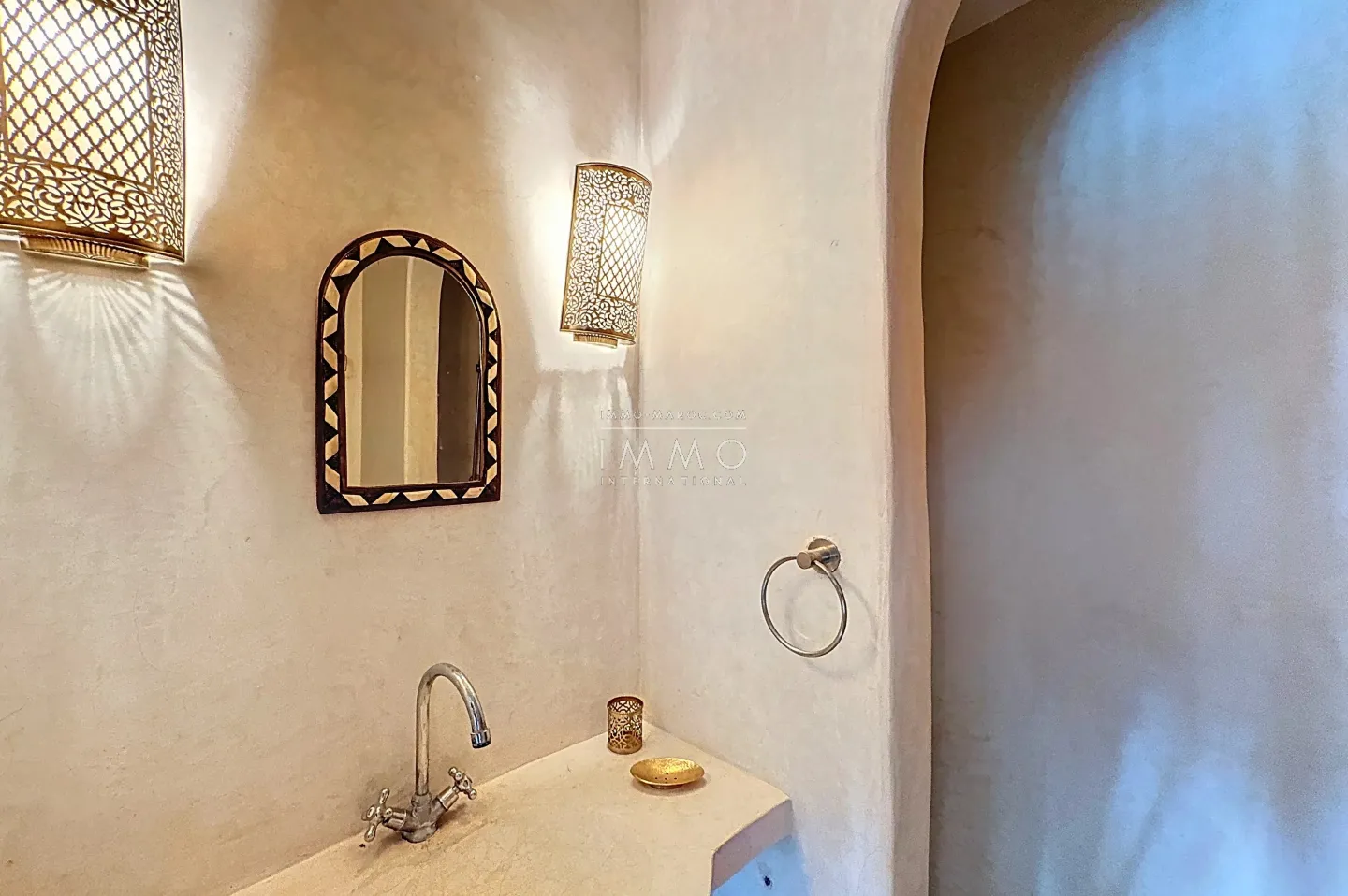 Riad à vendre – sidi ben slimane – 4 suites – 188 m² au sol – titré – piscine patio – terrasse vue atlas – maison d'hôtes possible