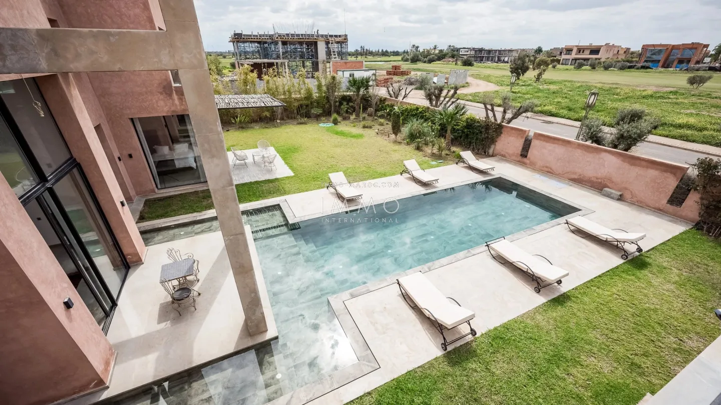 À vendre – villa de luxe meublee avec vue sur le golf amelkis - Photo 37