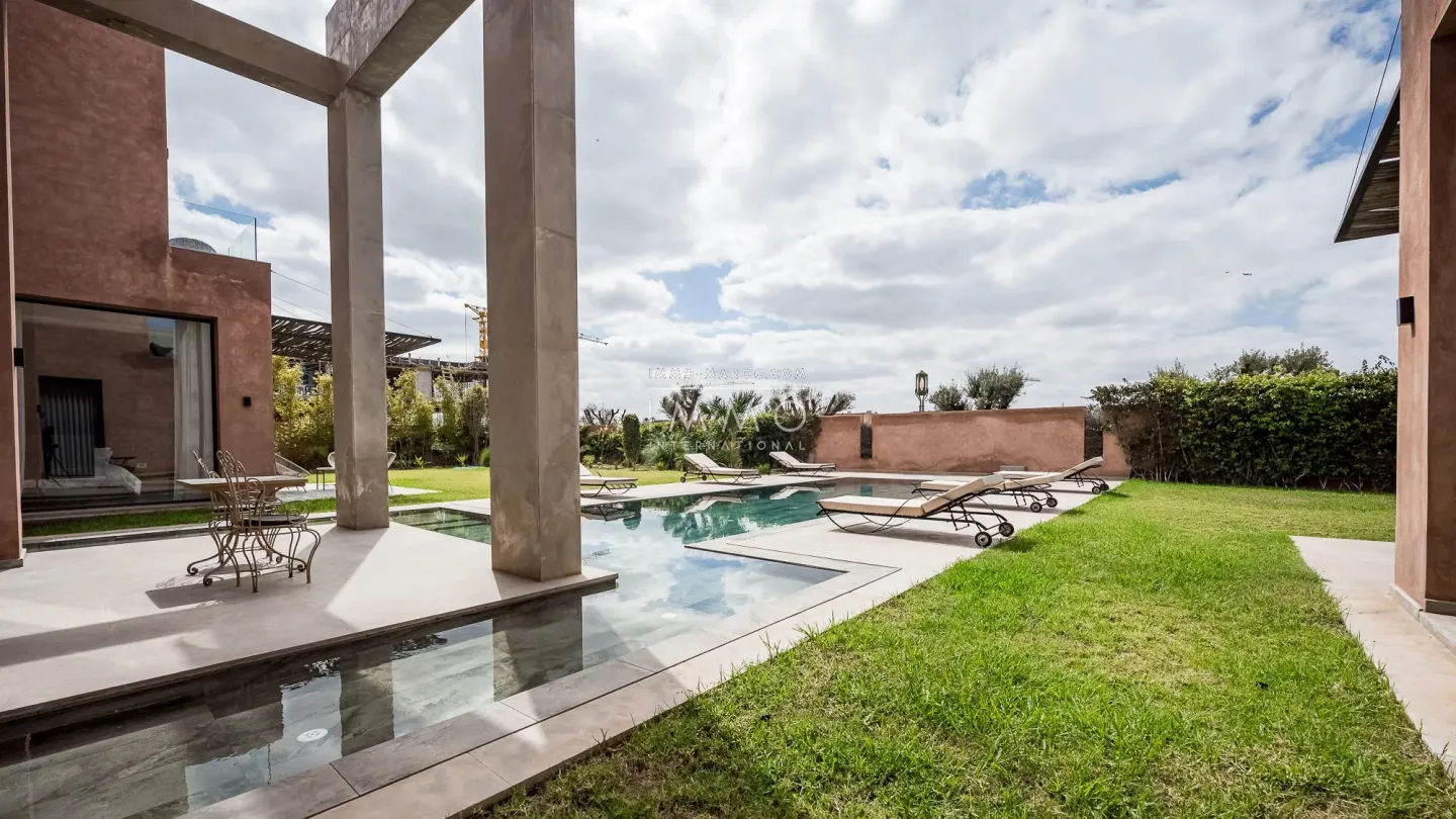 À vendre – villa de luxe meublee avec vue sur le golf amelkis - Photo 47