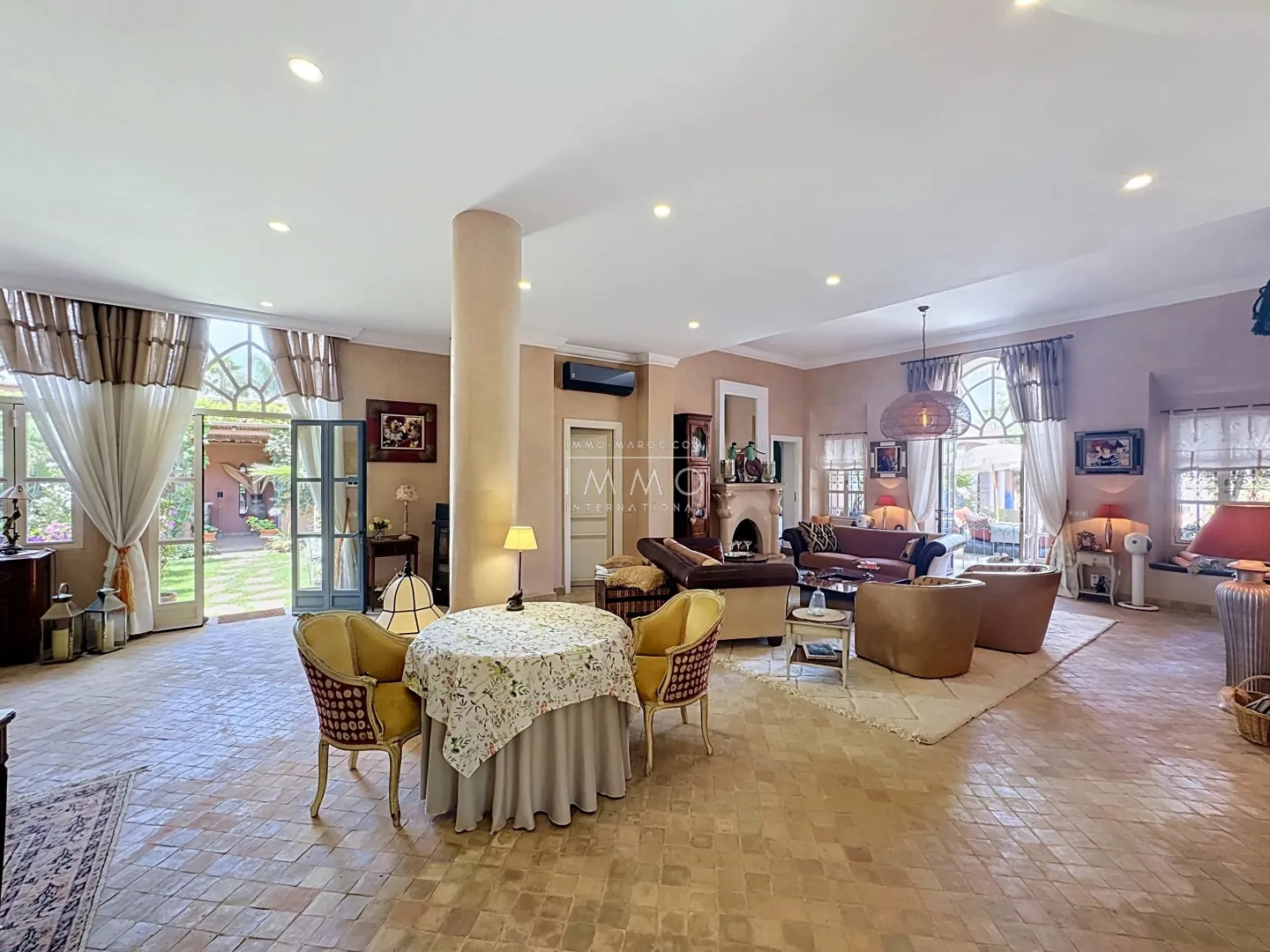 Propriété d'exception à marrakech – villa charles boccara sur 1 000 m² de terrain - Photo 14
