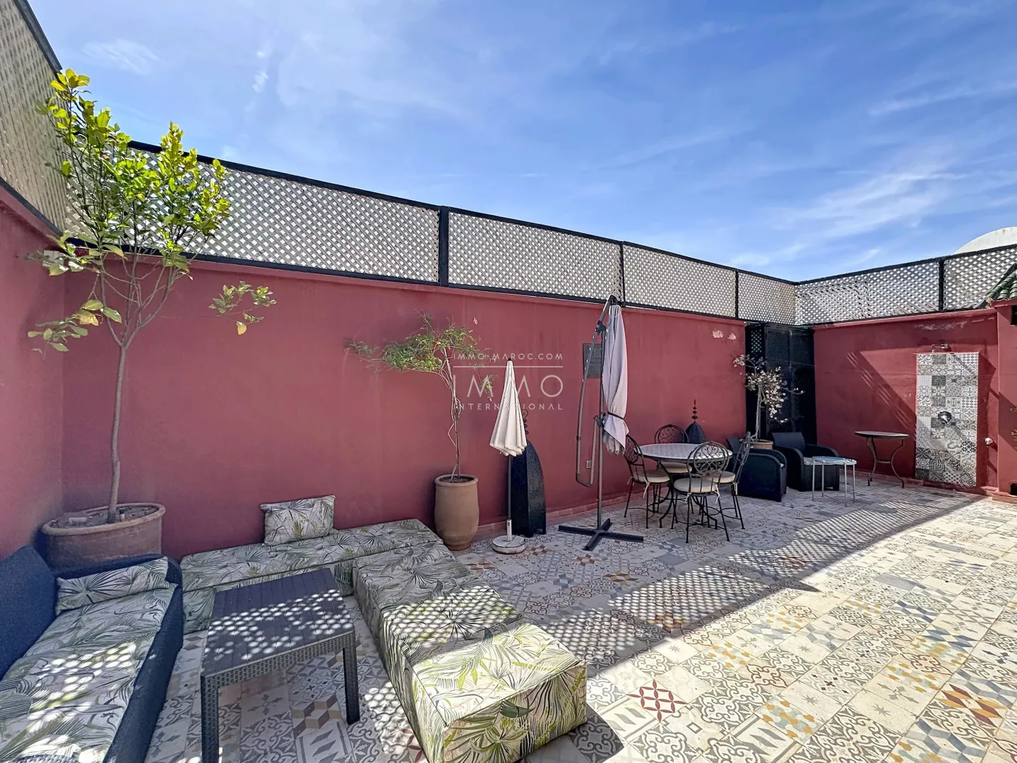 Superbe riad avec rooftop – 4 chambres au cŒur d’un environnement calme et securise - Photo 17