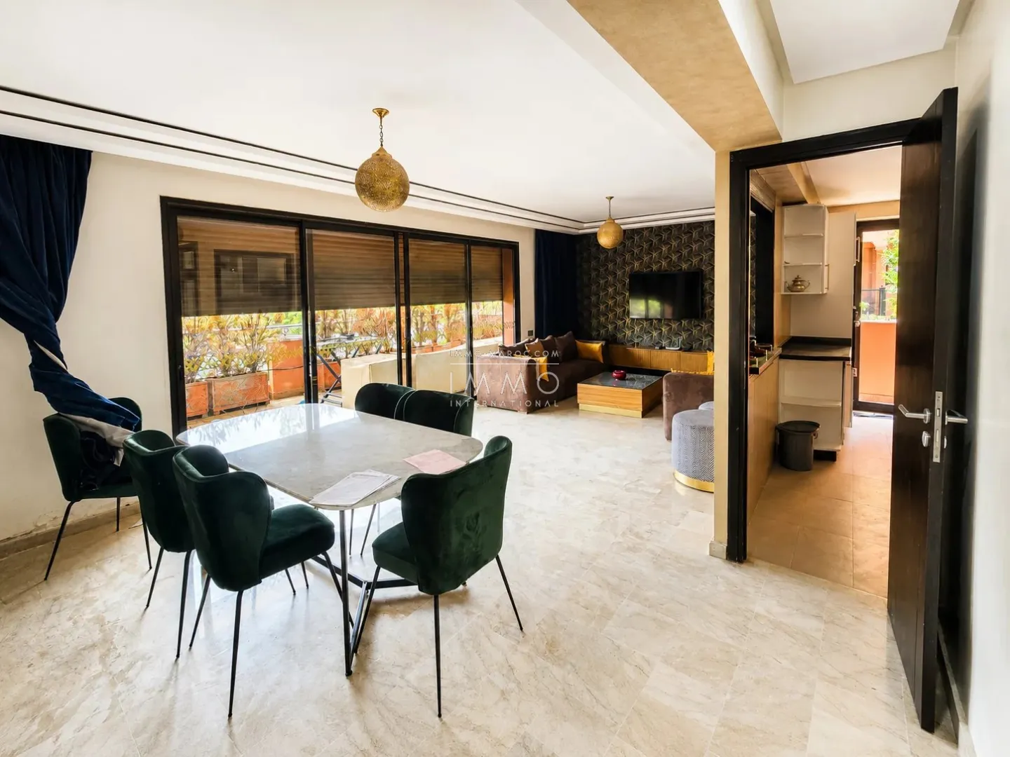 Appartement moderne avec terrasse et piscine sur le toit – hivernage - Photo 1