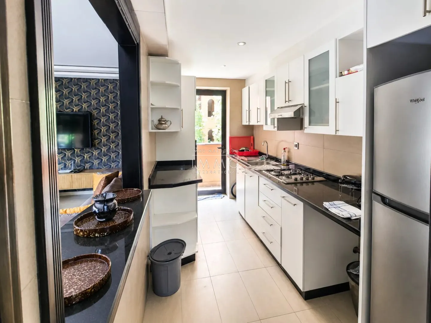 Appartement moderne avec terrasse et piscine sur le toit – hivernage - Photo 3