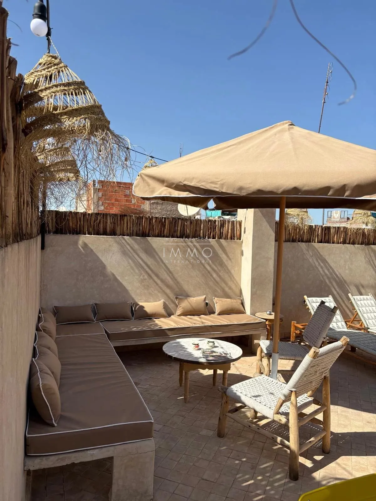 À vendre, très joli riad reconstruit situé à bab doukkala - Photo 2