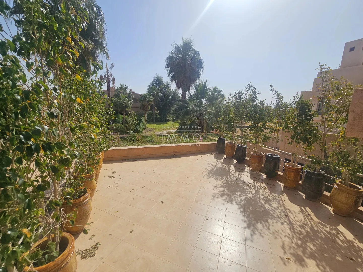 Villa contemporaine sur golf à proximité du centre-ville - Photo 18
