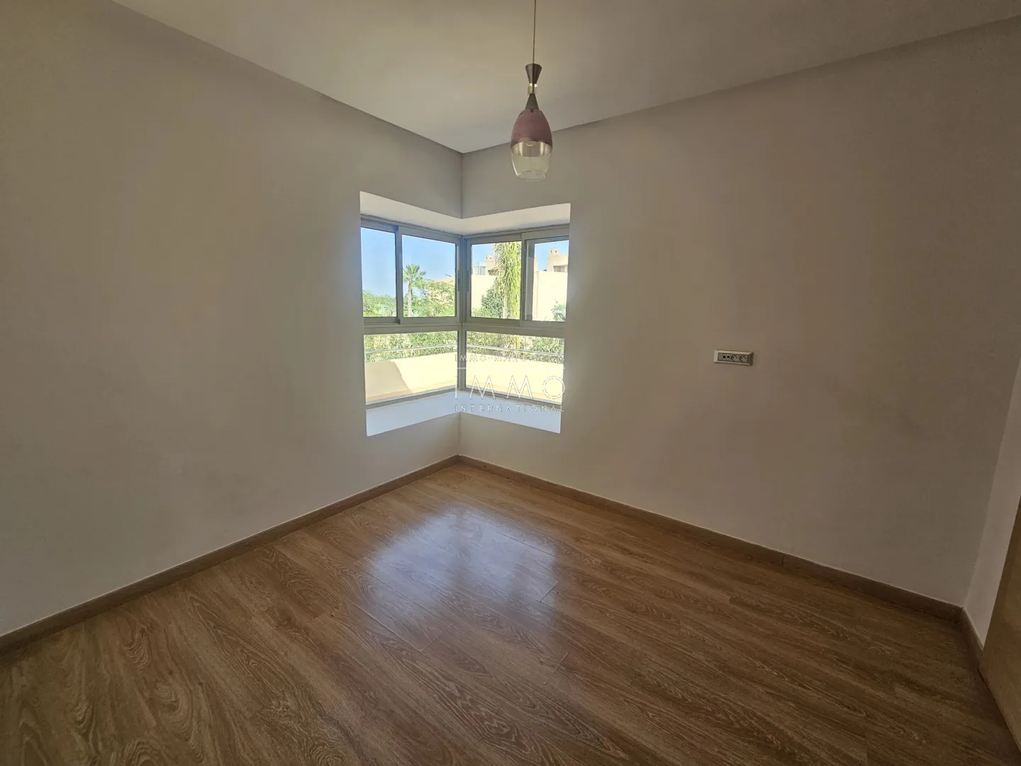 Villa contemporaine sur golf à proximité du centre-ville - Photo 11