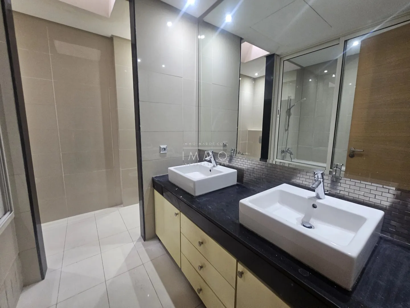 Villa contemporaine sur golf à proximité du centre-ville - Photo 10