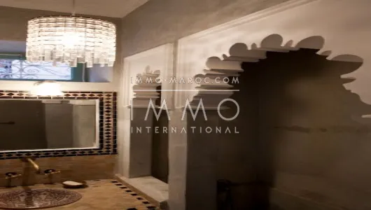 Riad à vendre maison d'hôtes Marrakech moins de 10 minutes de la place Riad Laarous
