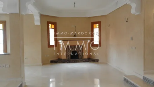 Location villa Marocain épuré Marrakech Extérieur Route Fes