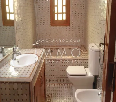 Location villa Marocain épuré Marrakech Extérieur Route Fes