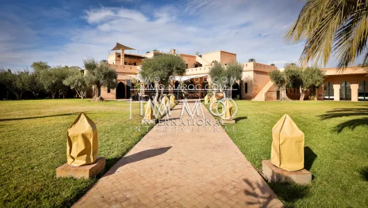 Villa à vendre Marocain épuré luxe Marrakech Palmeraie