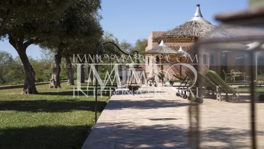 Villa à vendre Marocain épuré luxe Marrakech Extérieur Route Amizmiz