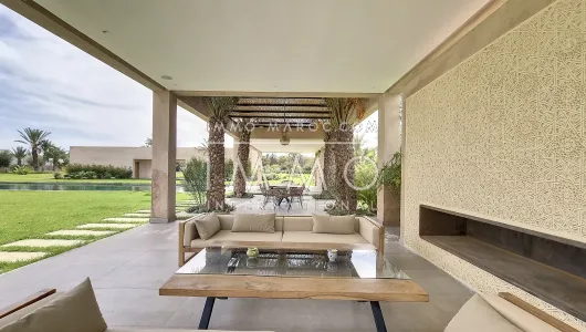 Vente villa Marocain épuré prestige a vendre Marrakech Extérieur Route Amizmiz