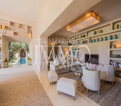 villa vente Marocain épuré luxueuses Marrakech Extérieur Route Fes