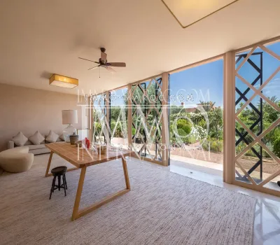 Achat villa Marocain épuré Marrakech Extérieur Route Fes