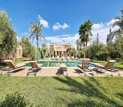 villa achat Marocain Prestige Marrakech Extérieur Route Fes