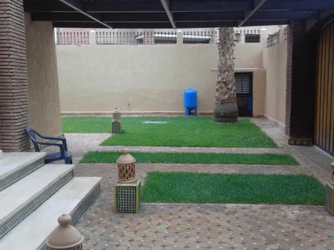 Maison à louer Marocain épuré Marrakech Extérieur Route Fes